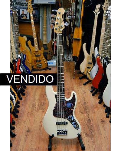 Fender American Jazz Bass V 08